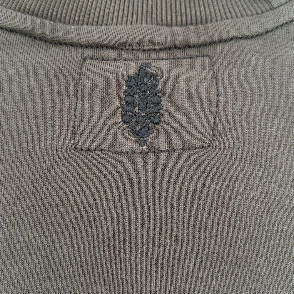 NWOT Free People Movement  All Star Buti Logo Pullover